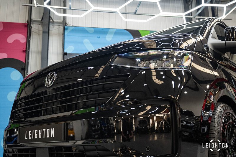 Volkswagen Transporter 2.0 - Large 16