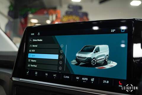 Volkswagen Transporter 2.0 T32 Diesel 150ps Auto 4Motion Panel Van LWB - N5092