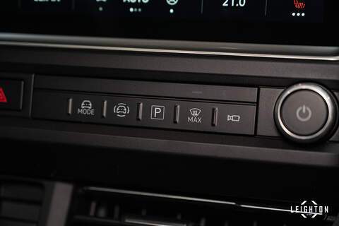 Volkswagen Transporter 2.0 T32 Diesel 150ps Auto 4Motion Panel Van LWB - N5092