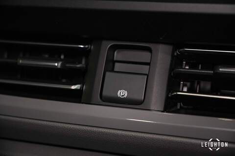 Volkswagen Transporter 2.0 T32 Diesel 150ps Auto 4Motion Panel Van LWB - N5092