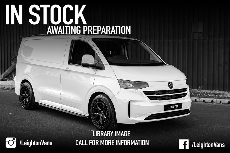 Volkswagen Transporter 2025 T7 T32 LWB 2.0BiTDI 150PS AUTO 4MOTION Panel Van LV-R  Pack Midnight Black