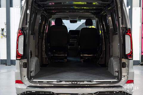 Volkswagen Transporter 2.0 T32 Diesel 150PS Auto 4MOTION Panel Van LWB - N5094