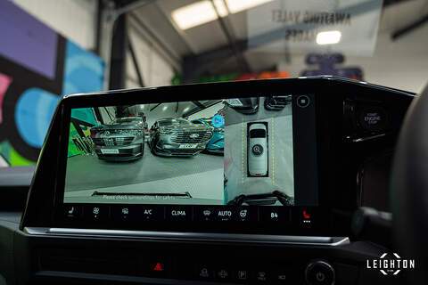 Volkswagen Transporter 2.0 T32 Diesel 150PS Auto 4MOTION Panel Van LWB - N5094