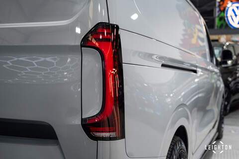 Volkswagen Transporter 2.0 T32 Diesel 150PS Auto 4MOTION Panel Van LWB - N5094