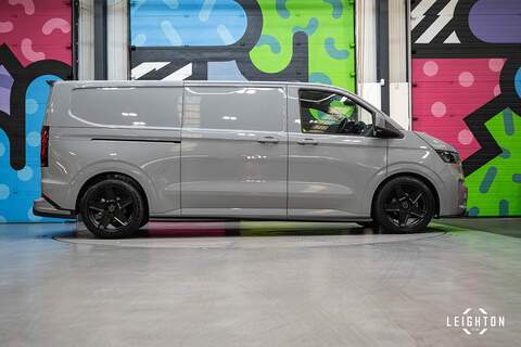 Volkswagen Transporter 2.0 T32 Diesel 150PS Auto 4MOTION Panel Van LWB - N5096