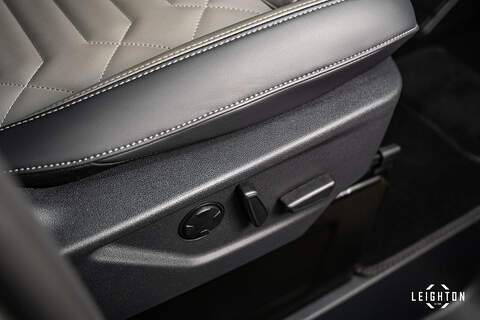 Volkswagen Transporter 2.0 T32 Diesel 150PS Auto 4MOTION Panel Van LWB - N5096