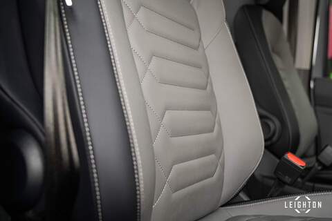 Volkswagen Transporter 2.0 T32 Diesel 150PS Auto 4MOTION Panel Van LWB - N5096