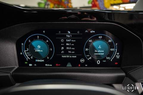 Volkswagen Transporter 2.0 T32 Diesel 150PS Auto 4MOTION Panel Van LWB - N5096