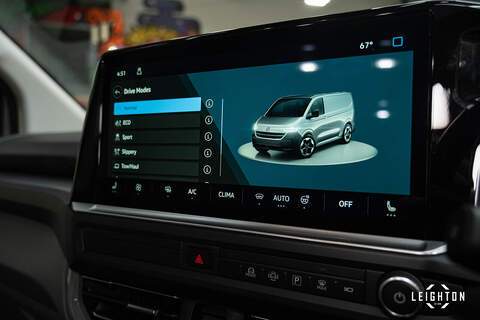 Volkswagen Transporter 2.0 T32 Diesel 150PS Auto 4MOTION Panel Van LWB - N5096