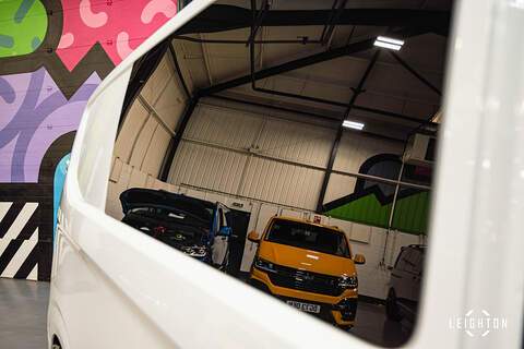 Volkswagen Transporter 2.0 T32 Diesel 150ps Manual Kombi SWB - N5104