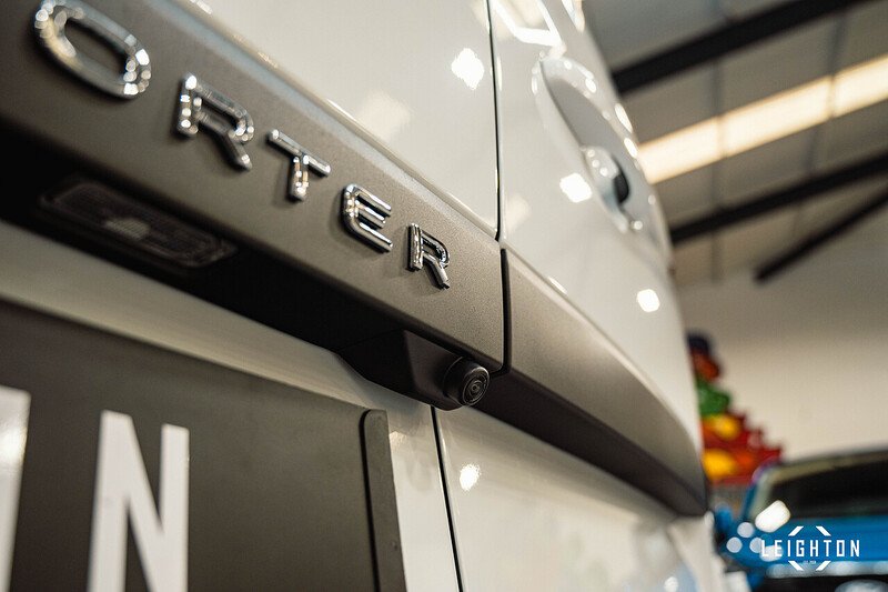 Volkswagen Transporter 2.0 - Large 28