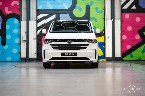 T7 T32 COMMERCE PLUS SWB 2.0TDI 150PS Manual Crew Van Clear White 2.0 4dr Crew Van Manual Diesel