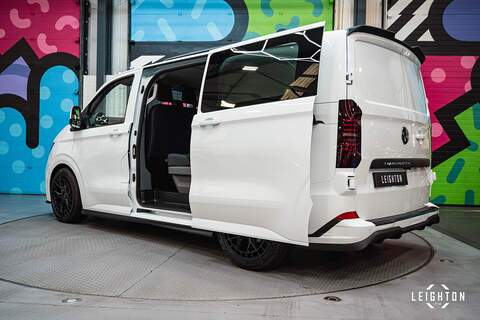 Volkswagen Transporter 2.0 T32 Diesel 150ps Manual Kombi SWB - N5104