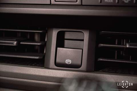 Volkswagen Transporter 2.0 T32 Diesel 150ps Manual Kombi SWB - N5104