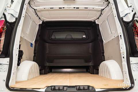 Volkswagen Transporter 2.0 T32 Diesel 150ps Manual Kombi SWB - N5104