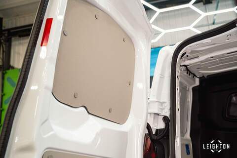 Volkswagen Transporter 2.0 T32 Diesel 150ps Manual Kombi SWB - N5104