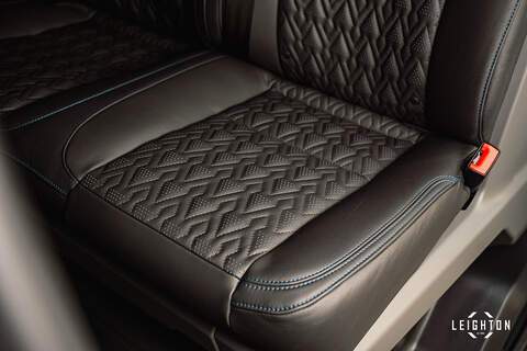 Volkswagen Transporter 2.0 T32 Diesel 150ps Manual Kombi SWB - N5104