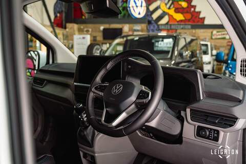 Volkswagen Transporter 2.0 T32 Diesel 150ps Manual Kombi SWB - N5104