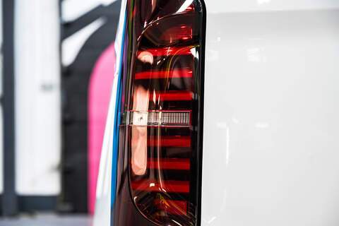 Volkswagen Transporter 2.0 T28 Diesel 110PS Manual Kombi SWB - N5109