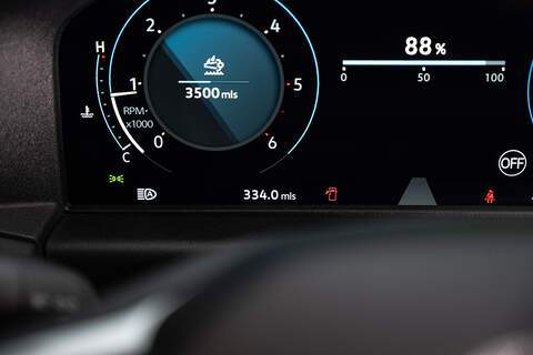 Volkswagen Transporter 2.0 T28 Diesel 110PS Manual Kombi SWB - N5109