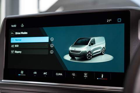 Volkswagen Transporter 2.0 T28 Diesel 110PS Manual Kombi SWB - N5109