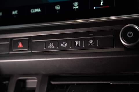 Volkswagen Transporter 2.0 T28 Diesel 110PS Manual Kombi SWB - N5109