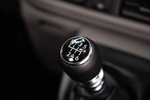 Volkswagen Transporter 2.0 T28 Diesel 110PS Manual Kombi SWB - N5109