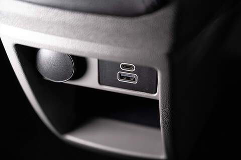 Volkswagen Transporter 2.0 T28 Diesel 110PS Manual Kombi SWB - N5109