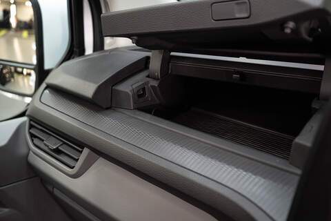 Volkswagen Transporter 2.0 T28 Diesel 110PS Manual Kombi SWB - N5109