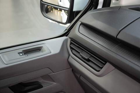 Volkswagen Transporter 2.0 T28 Diesel 110PS Manual Kombi SWB - N5109