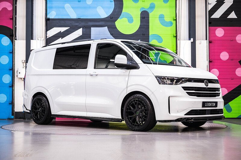 Volkswagen Transporter T7 T28 SWB 2.0TDI 110PS Manual Crew Fit Van LV-R Pack