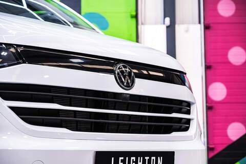 Volkswagen Transporter 2.0 T28 Diesel 110PS Manual Kombi Van SWB - N5106