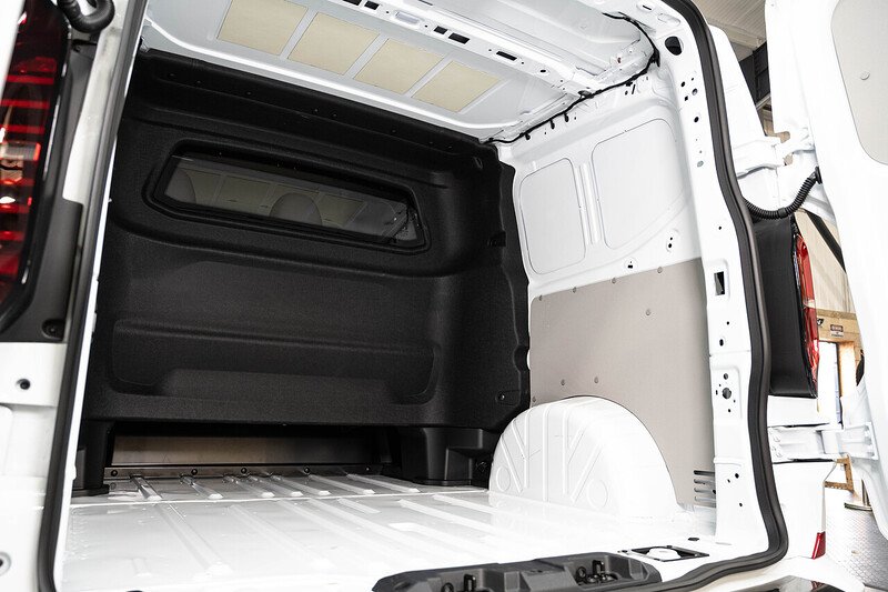 Volkswagen Transporter 2.0 - Large 29