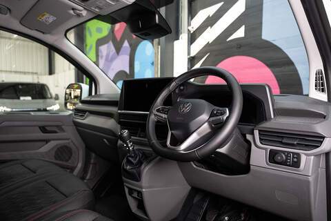 Volkswagen Transporter 2.0 T28 Diesel 110PS Manual Kombi Van SWB - N5106