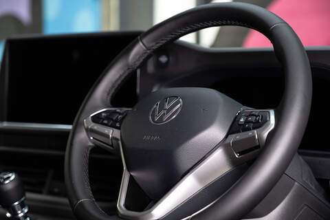 Volkswagen Transporter 2.0 T28 Diesel 110PS Manual Kombi Van SWB - N5106