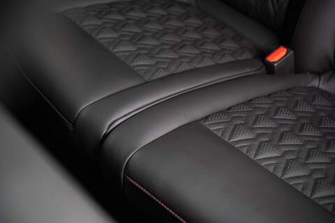 Volkswagen Transporter 2.0 T28 Diesel 110PS Manual Kombi Van SWB - N5106