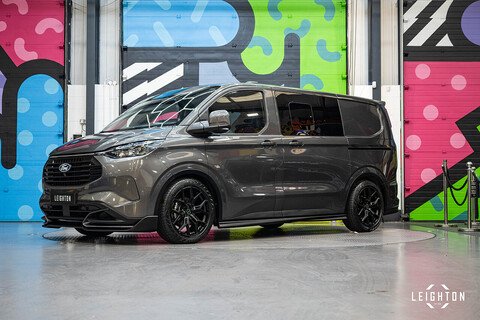 2.5 320 Duratec PHEV 232ps Limited Auto Double Cab L1 H1 Euro 6 LV-RF™ Pack Magnetic Grey 2.5 5dr Combi Van Automatic Petrol