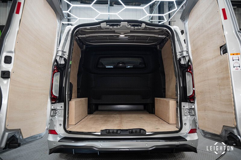 Volkswagen Transporter 2.0 - Large 19