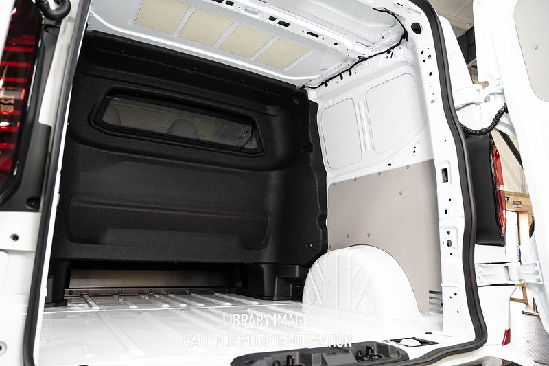 Volkswagen Transporter 2.0 - Large 29