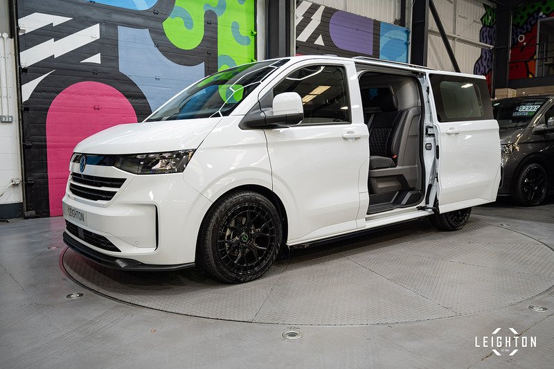 Volkswagen Transporter 2.0 - Large 10