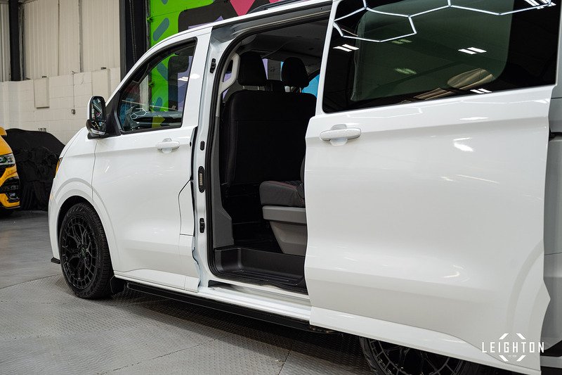 Volkswagen Transporter 2.0 - Large 11