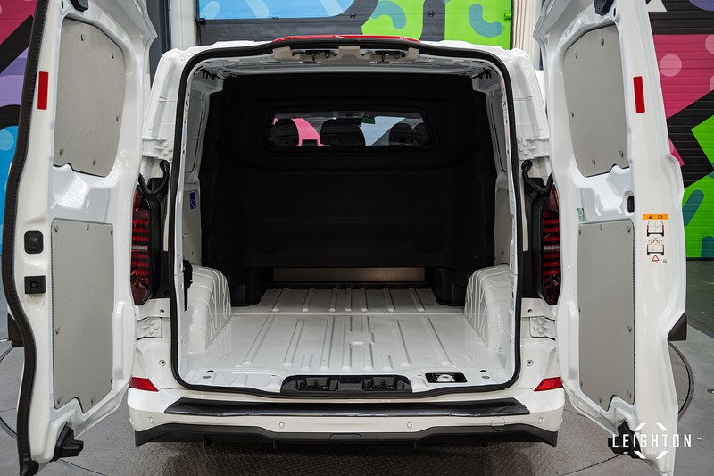 Volkswagen Transporter 2.0 - Large 21