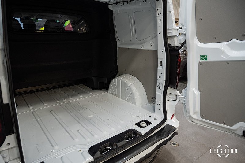 Volkswagen Transporter 2.0 - Large 22