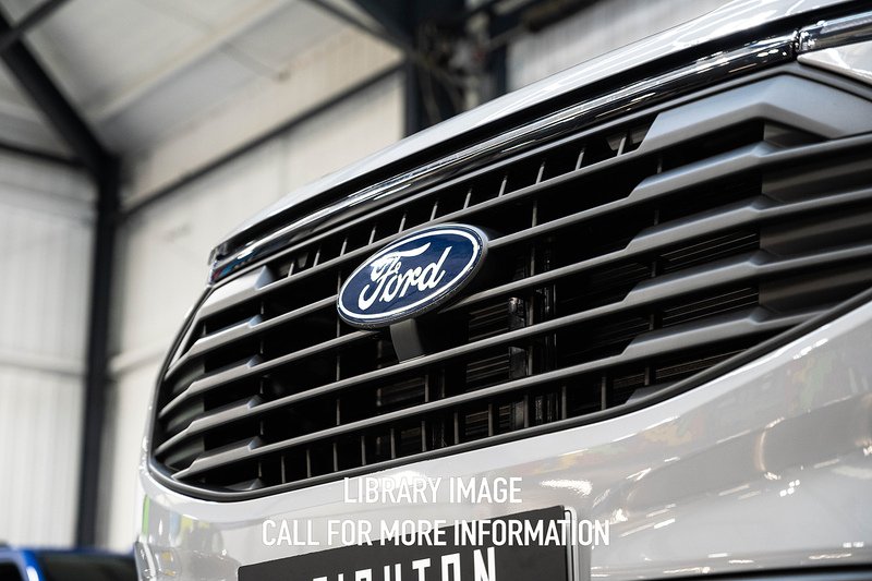 Ford Transit Custom 2.5 - Large 11