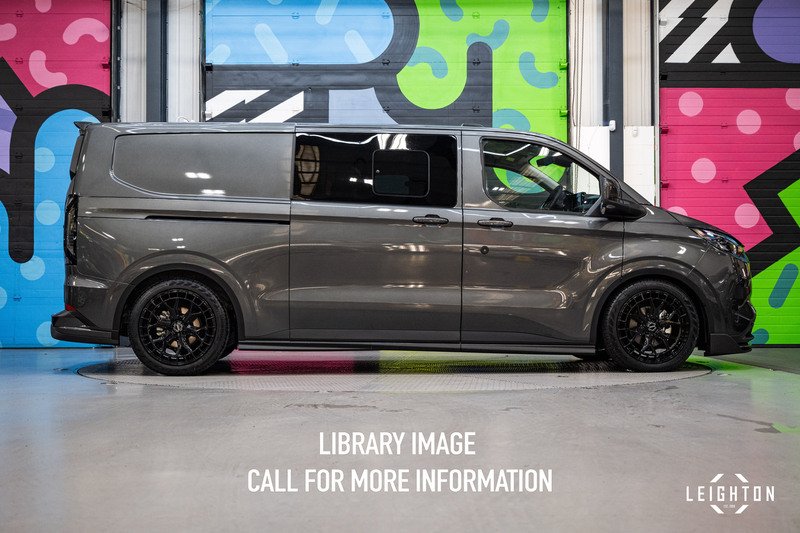 Ford Transit Custom 2.5 320 Duratec PHEV 232ps Limited Auto Double Cab - N6045