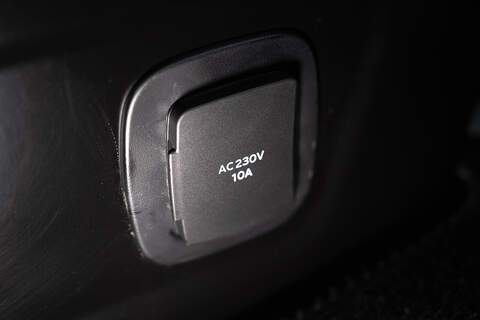 Ford Transit Custom 2.5 320 Duratec PHEV 232ps Limited Auto Double Cab - N6049
