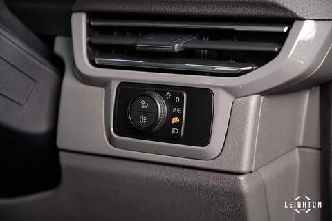 Volkswagen Transporter 2.0 T32 Diesel 150ps Auto 4Motion Panel Van LWB - N5139