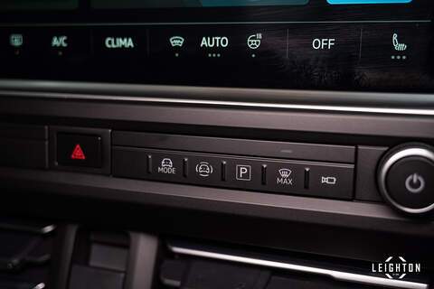 Volkswagen Transporter 2.0 T32 Diesel 150ps Auto 4Motion Panel Van LWB - N5139