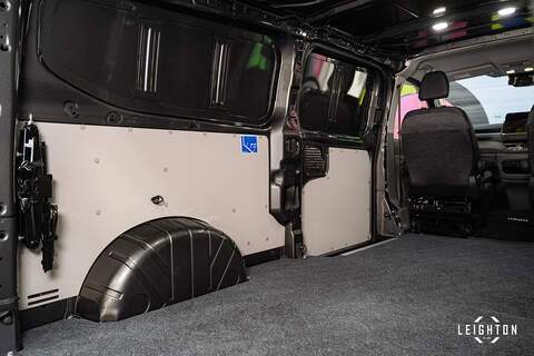 Volkswagen Transporter 2.0 T32 Diesel 150ps Auto 4Motion Panel Van LWB - N5139