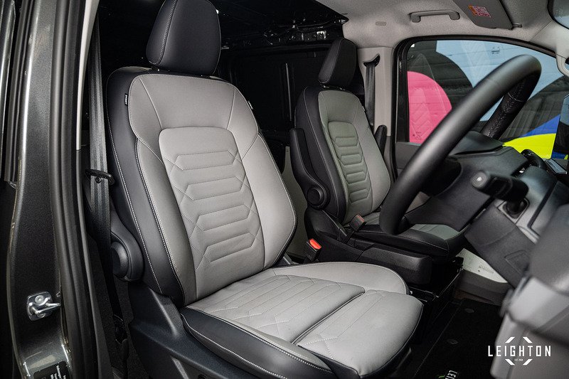 Volkswagen Transporter 2.0 - Large 27